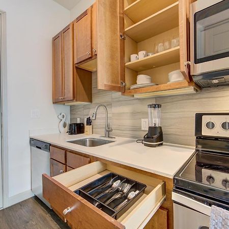Trendy Downtown 1Bd/Freeparking/Wi-Fi/Pool Apartment Houston Bagian luar foto