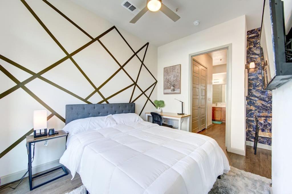 Trendy Downtown 1Bd/Freeparking/Wi-Fi/Pool Apartment Houston Bagian luar foto
