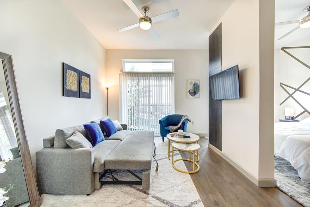 Trendy Downtown 1Bd/Freeparking/Wi-Fi/Pool Apartment Houston Bagian luar foto
