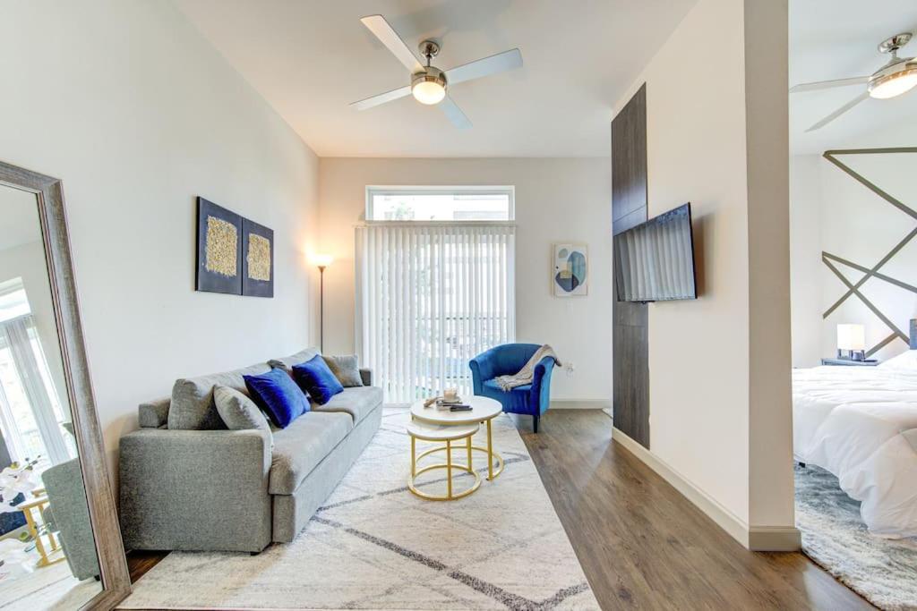 Trendy Downtown 1Bd/Freeparking/Wi-Fi/Pool Apartment Houston Bagian luar foto
